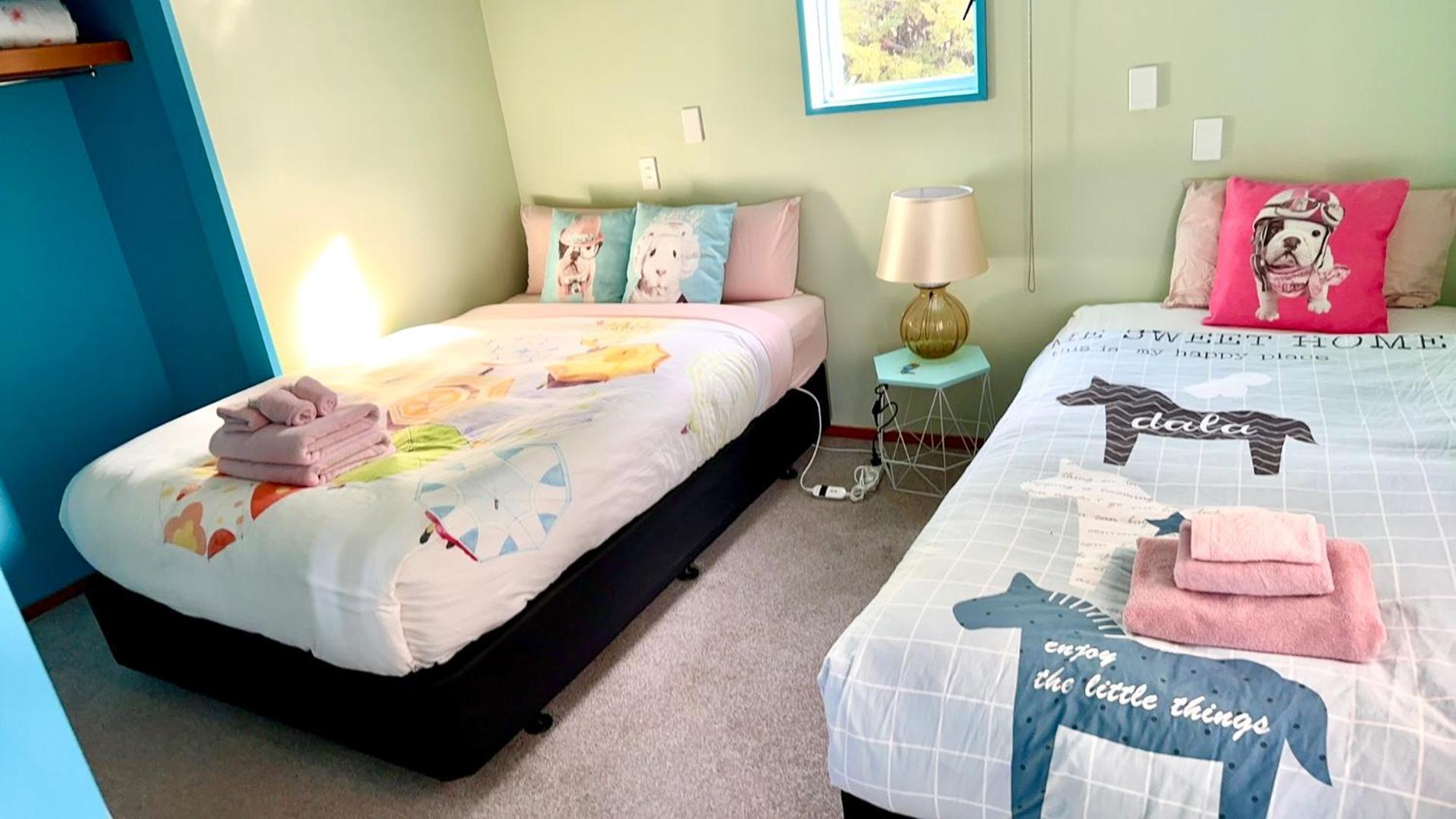 Homestay Location #3, Close Town Center Queenstown